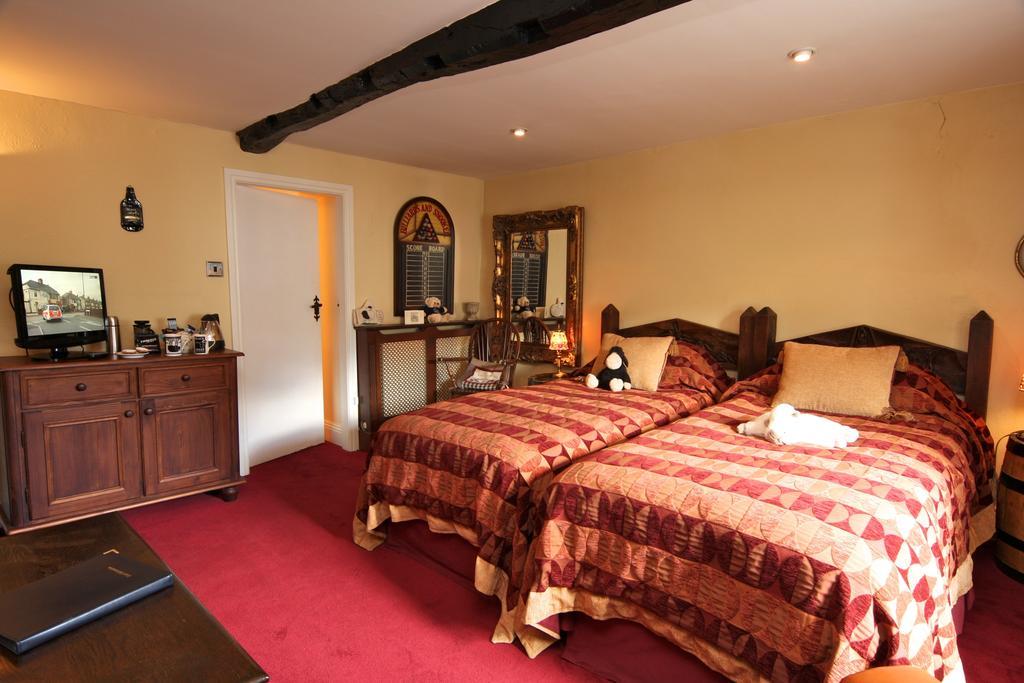 The Wensleydale Heifer Hotel Leyburn Exterior photo